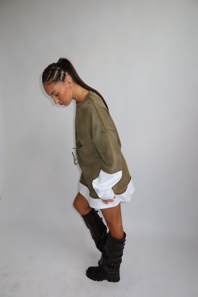 PRIORITY - TOKYO COLLECTION AW25 - EXTRA OVERSIZED BLOUSE LONGSLEEVE - WASHED KHAKI - Image 4
