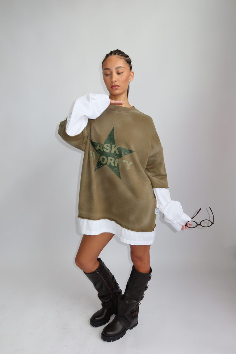 PRIORITY - TOKYO COLLECTION AW25 - EXTRA OVERSIZED BLOUSE LONGSLEEVE - WASHED KHAKI - Image 3