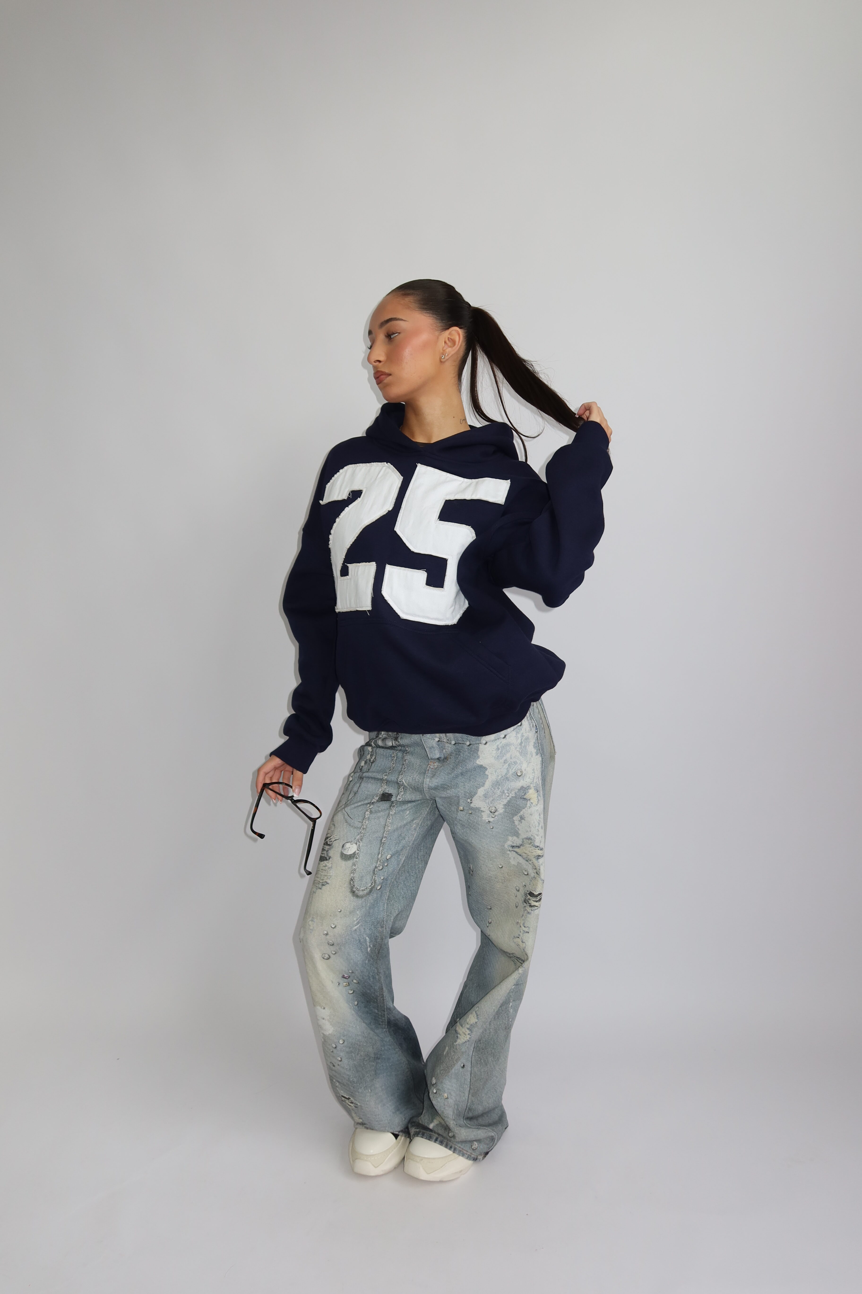 AW25 - PRIORITY ICONIC 25 HOODIE - NAVY - Image 4
