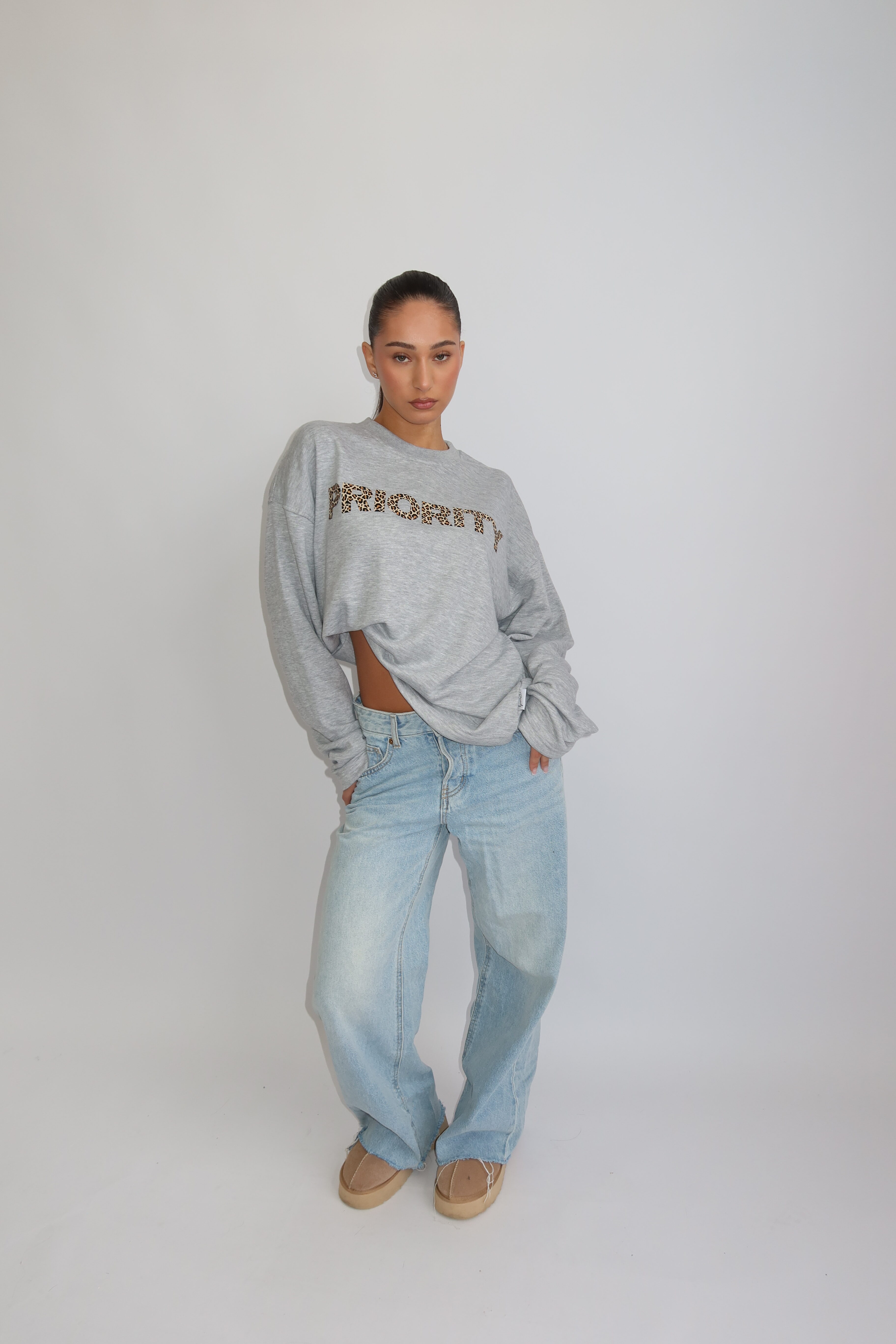 AW25 - PRIORITY LEOPARD PRINT LONGSLEEVE - MARL GRAY - Image 6